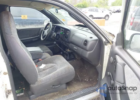 1998 Dodge Dakota Slt/Sport from USA, damaged, VIN 1B7GG22X0WS558248